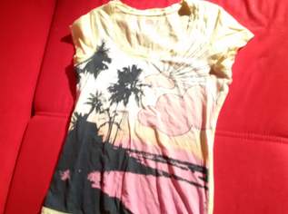 Shirt Model Amisu Gr. S Farbe weiss/schwarz Details siehe Bild, 8.99 €, Kleidung & Schmuck-Damenkleidung in 1210 Floridsdorf