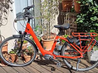 E-Bike .Tiefeinstieg, nur 500 Km gefahren !, 1500 €, Auto & Fahrrad-Fahrräder in 1140 Penzing E-Bike .Tiefeinstieg, nur 500 Km gefahren !, 1500 €, Auto & Fahrrad-Fahrräder in 1140 Penzing