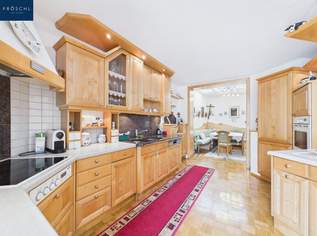 Historisches Wohnhaus mit großzügiger Nutzfläche und privatem Garten im Herzen des Stadtzentrums, 398000 €, Immobilien-Häuser in Niederösterreich