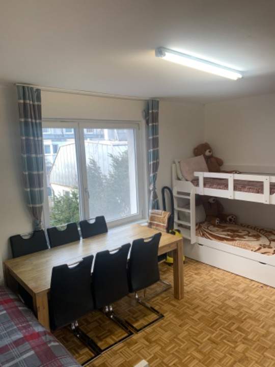 3-Zimmer Wohnung mit Balkon 1130 Wien ( Privat ) 3-Zimmer Wohnung mit Balkon 1130 Wien ( Privat )
