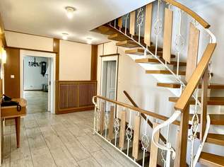 Sehr gepflegtes Ein- bis Zweifamilienhaus mit großem Garten und Doppelgarage!, 840000 €, Immobilien-Häuser in 8073 Feldkirchen bei Graz