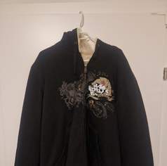 Kapuzenjacke Schwarz Totenkopf XL Baumwolle, 30 €, Kleidung & Schmuck-Herrenkleidung in 3200 Gemeinde Ober-Grafendorf