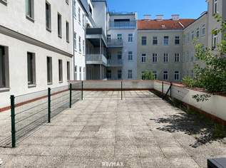 3-Zimmer-Altbau-Wohnung mit grozügiger Terrasse, 470500 €, Immobilien-Wohnungen in 1120 Meidling