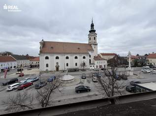 3-Zimmer-Dachgeschosswohnung mit Blick auf die Kirche – Top-Lage am Hauptplatz in Bruck an der Leitha, 199000 €, Immobilien-Wohnungen in 2460 Gemeinde Bruck an der Leitha