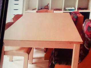 Kindertisch, groß , 90 €, Kindersachen-Kinderzimmer in 2840 Grimmenstein Kindertisch, groß , 90 €, Kindersachen-Kinderzimmer in 2840 Grimmenstein