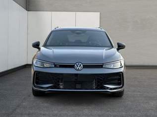 Passat Variant R-Line AHK+PANO+NAVI+Head-UP+M..., 53731 €, Auto & Fahrrad-Autos in 6844 Gemeinde Altach