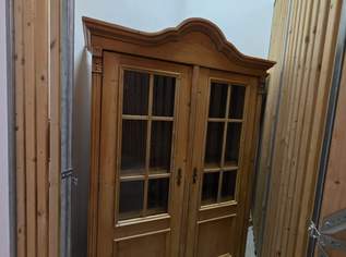 Bauernschrank/-vitrine antik