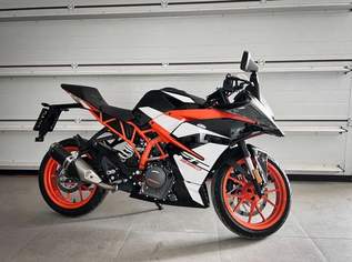 KTM RC 390 ABS / KTM Factory-Fußrastenanlage / Brems- und Kupplungshebel-Schutzbügelkit Supersport, 3990 €, Auto & Fahrrad-Motorräder in 7093 Gemeinde Jois