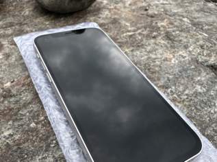 Apple iPhone 12 Weiß (USA) 64GB - Sehr guter Zustand - Neues Display & Rückseite - Original Apple Akku - 230€ Apple iPhone 12 Weiß (USA) 64GB - Sehr guter Zustand - Neues Display & Rückseite - Original Apple Akku - 230€