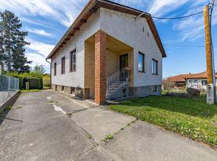 FAMILIENFREUNDLICHES HAUS MIT GROßEM GARTEN IN DER GARTENSTADT!, 315000 €, Immobilien-Häuser in 2020 Hollabrunn