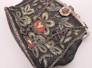 antike Perlenhandtasche aus Omas Truhe