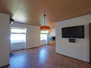 Großzügige 4-Zimmerwohnung in Ruhelage inklusive Parkplatz im Zentrum, 269000 €, Immobilien-Wohnungen in 3021 Pressbaum
