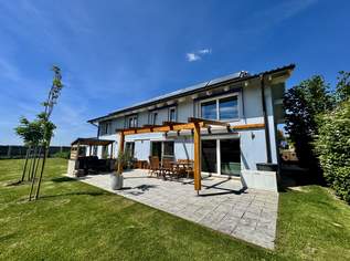 GROSSZÜGIGE VILLA IN BOCKFLIEß MIT 11 ZIMMER, POOL, DOPPELGARAGE UND WUNDERSCHÖNEM GARTEN, 499000 €, Immobilien-Häuser in 2213 Bockfließ