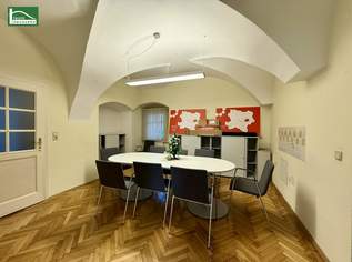 Zentrale Büro- / Kanzleifläche mit 4 Zimmern am Hauptplatz von Bruck an der Leitha!, 750 €, Immobilien-Gewerbeobjekte in 2460 Gemeinde Bruck an der Leitha