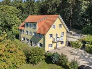 Großzügiges Wohnhaus mit 4 Wohneinheiten in herrlicher Aussichtslage - nähe Graz, 620000 €, Immobilien-Häuser in Steiermark