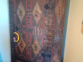Handbemalter Kasten im Antik look, 350 €, Marktplatz-Antiquitäten, Sammlerobjekte & Kunst in 1100 Favoriten