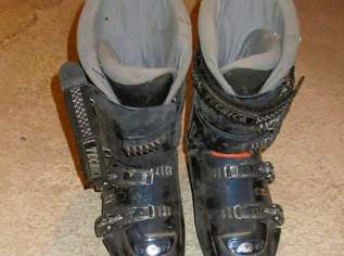 Tecnica Skischuhe Größe 7.5 / Mondo 24.5 (HVL) - guter Zustand, 15 €, Marktplatz-Sportgeräte & Zubehör in 1140 Penzing