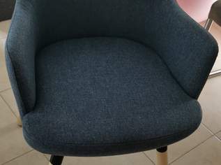 Drehstuhl blau, 50 €, Haus, Bau, Garten-Möbel & Sanitär in 1210 Floridsdorf Drehstuhl blau, 50 €, Haus, Bau, Garten-Möbel & Sanitär in 1210 Floridsdorf