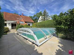 Exklusive Wohlfühlresidenz mit zwei Häusern und Pool, 2049000 €, Immobilien-Häuser in 2511 Gemeinde Pfaffstätten