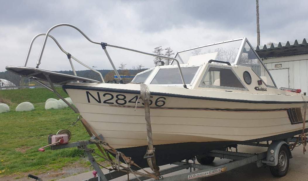 Motorboot Gobbi Pilot 499 samt Harbeck-Hänger zu verkaufen 