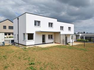 Moderner Neubau – Wohnhaus Nr. 28 mit Terrasse und Garten, 1300 €, Immobilien-Häuser in 3240 Mank Moderner Neubau – Wohnhaus Nr. 28 mit Terrasse und Garten, 1300 €, Immobilien-Häuser in 3240 Mank