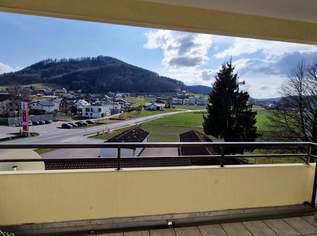 Sonnige 3 Zimmer-Wohnung mit schönem Ausblick und Einzelgarage, 300000 €, Immobilien-Wohnungen in 4812 Pinsdorf