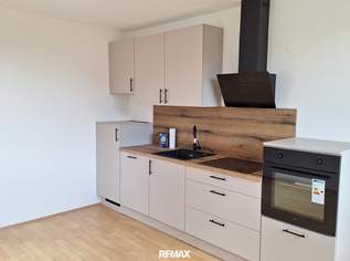 Schöne 2 Zimmer Dachgeschosswohnung mit Blick über Wildon, 694.93 €, Immobilien-Wohnungen in 8410 Wildon