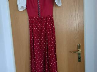 Dirndl inklusive Schürze und Bluse Dirndl inklusive Schürze und Bluse
