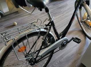 Damen Fahrrad , 390 €, Auto & Fahrrad-Fahrräder in 1100 Favoriten