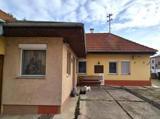 LANDHAUS MIT CHARME, 99000 €, Immobilien-Häuser in 2062 Großkadolz