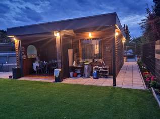 IHR RÜCKZUGSORT IM GRÜNEN: KLEINGARTENHAUS MIT POOL, GRILLPLATZ UND GARTENPARADIES, 169000 €, Immobilien-Häuser in 2601 Sollenau IHR RÜCKZUGSORT IM GRÜNEN: KLEINGARTENHAUS MIT POOL, GRILLPLATZ UND GARTENPARADIES, 169000 €, Immobilien-Häuser in 2601 Sollenau