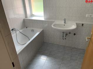 Hoher Erholungswert garantiert - idyllisch ruhiges und ländliches Wohnerlebnis steht für Sie bereit! Praktisch geschnittene 3 Raum Wohnung mit Loggia, Abstellraum und Parkplatz direkt vor der Haustür!, 683.09 €, Immobilien-Wohnungen in 4593 Obergrünburg
