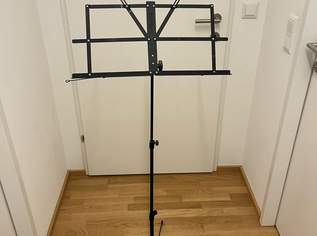 Proel Notenständer schwarz - klappbar (Schrauben mangelhaft), 5 €, Marktplatz-Musik & Musikinstrumente in 1030 Landstraße