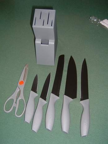 Messerblock mit Schere und 5 Messer NEU