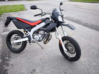 Derbi Senda SM DRD Racing + viel Zubehör, 1750 €, Auto & Fahrrad-Motorräder in 2014 Breitenwaida