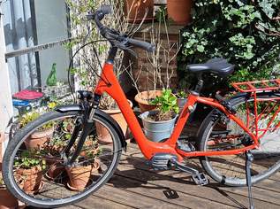 E-Bike .Tiefeinstieg, nur 500 Km gefahren ! E-Bike .Tiefeinstieg, nur 500 Km gefahren !