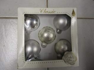 Chritsbaum Kugeln, 8 €, Haus, Bau, Garten-Geschirr & Deko in 6655 Gemeinde Kaisers Chritsbaum Kugeln, 8 €, Haus, Bau, Garten-Geschirr & Deko in 6655 Gemeinde Kaisers