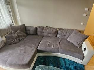 Couch mit Licht und Soundboxen , 600 €, Haus, Bau, Garten-Möbel & Sanitär in 1230 Liesing