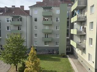 Helle, praktisch geschnittene 2-Raum-Wohnung in ruhiger und beliebter Lage von Wels – mit eigenem Parkplatz, durchdachter Ausstattung und entspannender grüner Aussicht!, 679.56 €, Immobilien-Wohnungen in 4600 Wels Helle, praktisch geschnittene 2-Raum-Wohnung in ruhiger und beliebter Lage von Wels – mit eigenem Parkplatz, durchdachter Ausstattung und entspannender grüner Aussicht!, 679.56 €, Immobilien-Wohnungen in 4600 Wels