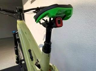 Leistungsstarkes E-Bike / E-Mountainbike – wie neu Leistungsstarkes E-Bike / E-Mountainbike – wie neu