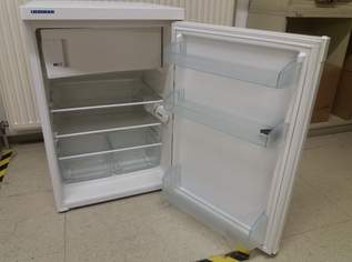 Kaputt Kühlschrank mit Gefrierfach LIEBHERR Zustellung / Lieferung auch am Wochenende, 25 €, Haus, Bau, Garten-Haushaltsgeräte in 1090 Alsergrund Kaputt Kühlschrank mit Gefrierfach LIEBHERR Zustellung / Lieferung auch am Wochenende, 25 €, Haus, Bau, Garten-Haushaltsgeräte in 1090 Alsergrund
