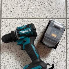 Akku-Bohrschrauber, Makita Bohrmaschine, NEU mit 18V Akku, 120 €, Haus, Bau, Garten-Hausbau & Werkzeug in 9500 Villach