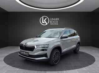 Karoq Selection TSI DSG ''SMART-LINK+RFK+ACC+uvm'', 33900 €, Auto & Fahrrad-Autos in 6800 Gisingen