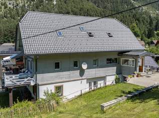 chaletartige Wohnung mit riesigem Garten, beinahe ein ganzes Haus, 475000 €, Immobilien-Häuser in 9530 Bleiberg-Nötsch chaletartige Wohnung mit riesigem Garten, beinahe ein ganzes Haus, 475000 €, Immobilien-Häuser in 9530 Bleiberg-Nötsch
