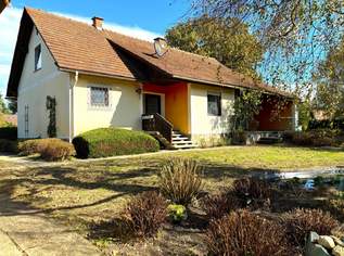 Renovierungsbedürftiges 120m² Einfamilienhaus mit Terrasse, Ferienappartement, zwei Garagen und Garten, 248000 €, Immobilien-Häuser in 8490 Laafeld