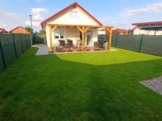 Gartenzeit in Tulln – Kleingartenhaus mit Terrasse und Pool auf Pachtgrund, 75500 €, Immobilien-Häuser in 3430 Gemeinde Tulln an der Donau Gartenzeit in Tulln – Kleingartenhaus mit Terrasse und Pool auf Pachtgrund, 75500 €, Immobilien-Häuser in 3430 Gemeinde Tulln an der Donau
