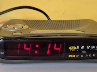 Radiowecker Watson UR 4511, 15 €, Marktplatz-Kameras & TV & Multimedia in 1100 Favoriten