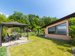 Bungalow mit traumhafter Grünoase, | 1043m² Grundstück | Werkstatt | Wellnessbereich | Wohnen, Entspannen und Genießen in bester Grünruhelage!, 580000 €, Immobilien-Häuser in 2440 Gemeinde Gramatneusiedl