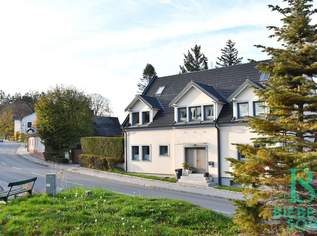 Beeindruckendes Einfamilienhaus mit viel Privatsphäre in Gaaden, 1240000 €, Immobilien-Häuser in 2531 Katastralgemeinde Gaaden