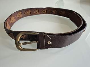 Dsquared2 Herren Echtledergürtel, Neuwertig, 69 €, Kleidung & Schmuck-Accessoires, Uhren, Schmuck in 1130 Hietzing